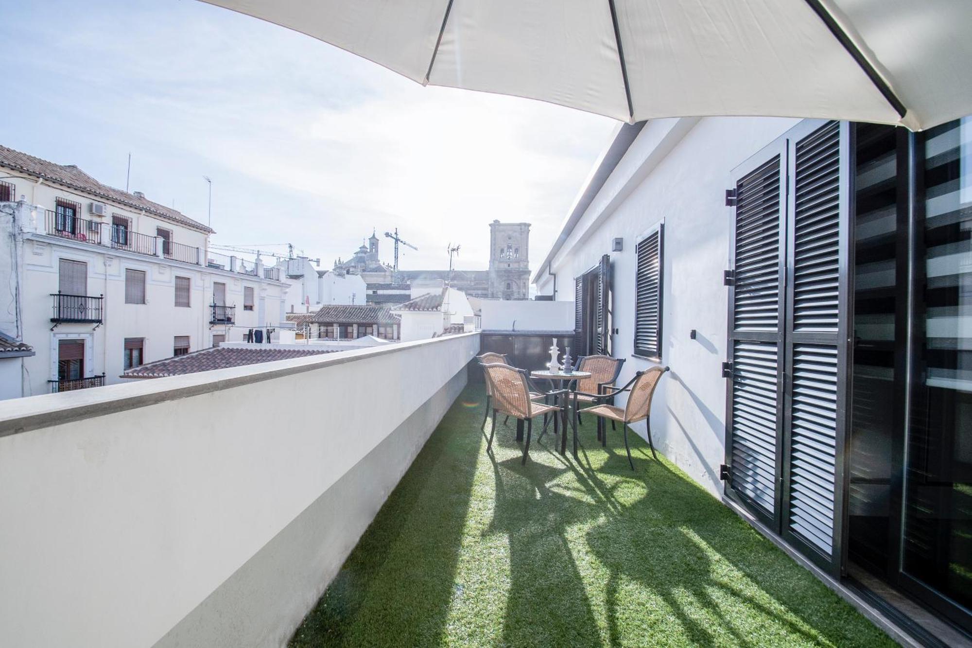 Apartamento Atico Real Suites غرناطة المظهر الخارجي الصورة