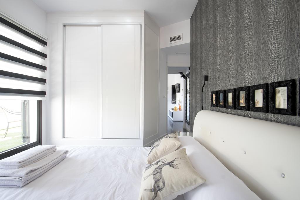 Apartamento Atico Real Suites غرناطة المظهر الخارجي الصورة